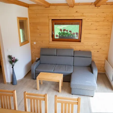 Hisa Breza モジリェ